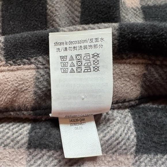 VICTORIA’S SECRET PINK Flannel Pajama Top - Size M - Picture 13 of 16